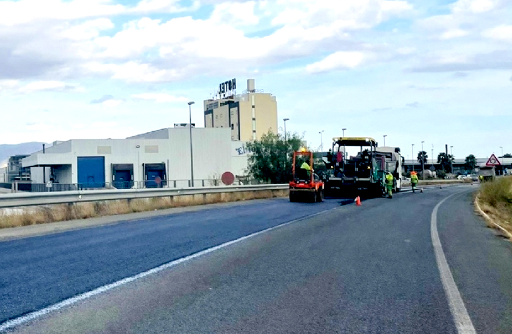 Los deterioros de la calzada de la Circunvalacin Norte estn siendo arreglados