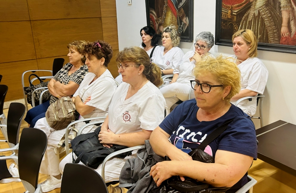 El PSOE exige que se aclare la situacin de las trabajadoras de la limpieza de interiores municipales